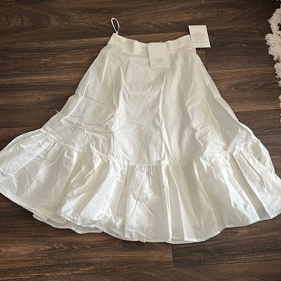 Alamour Resort Tropez Skirt - Picture 2 of 6